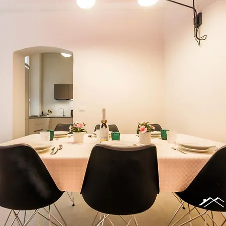 Aquarium 1'| 3br| A/c|parking| Center By Tilo *